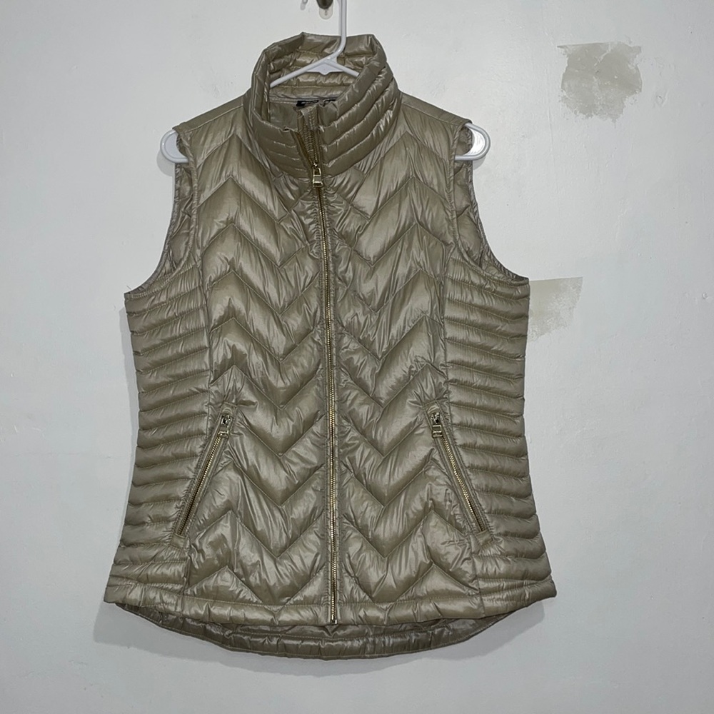 Size L Women’s Calvin Klein Cream/Gold Puffer Vest